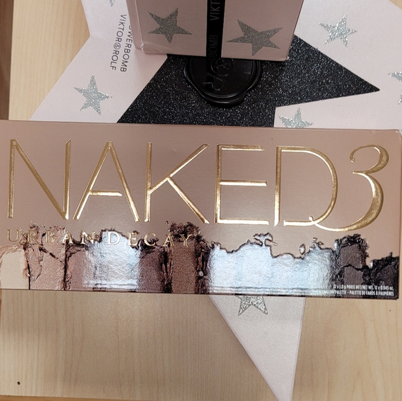 Urban decay naked 3 eyeshadow palette - Picture 7 of 8